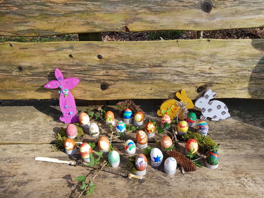 Eierfärben